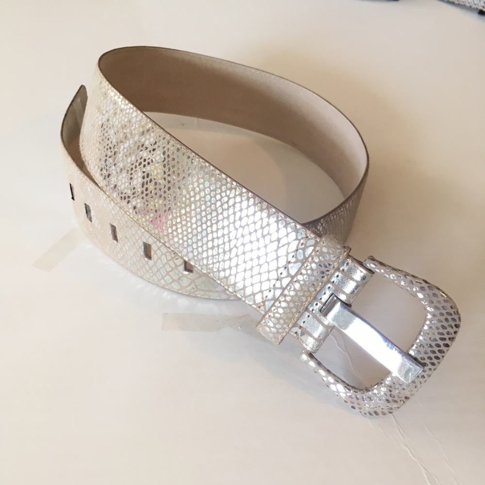 NWOT White House Black Market Gold/Silver Belt